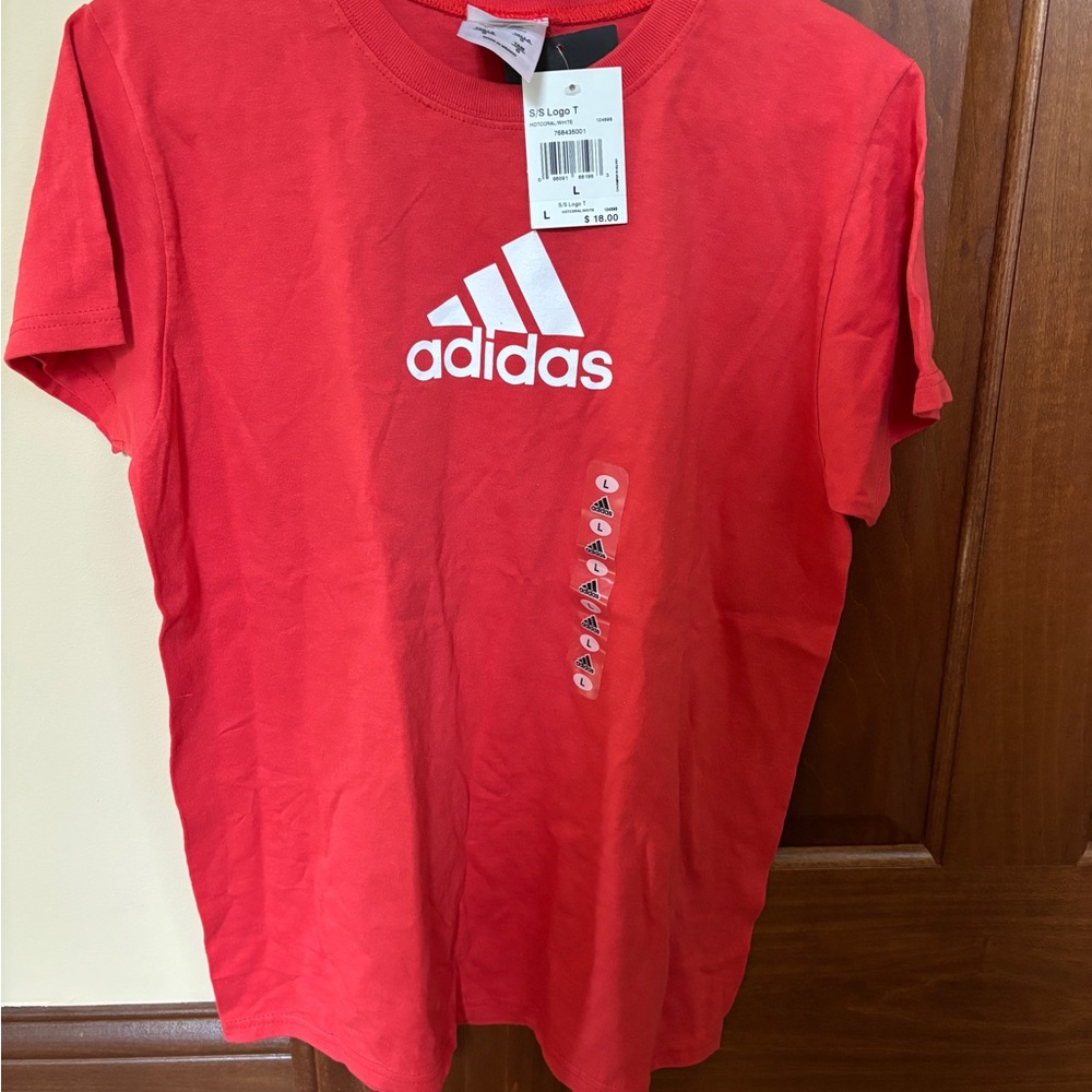Adidas T-Shirt